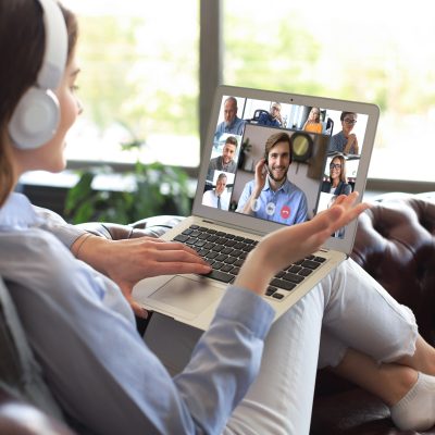 Featured Image For Best Remote Team Huddle Ideas To Boost Morale & Engagement Team Building Post