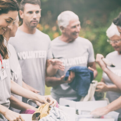 Featured Image For Benefits of Volunteering: How Giving Back Can Help Your Team Team Building Post