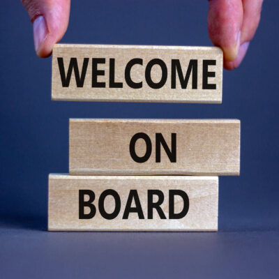Featured Image For 8 Onboarding Best Practices to Improve Your Employee Experience Team Building Post