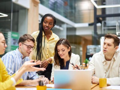 Featured Image For A Guide to Great Teamwork and Relationships Team Building Post