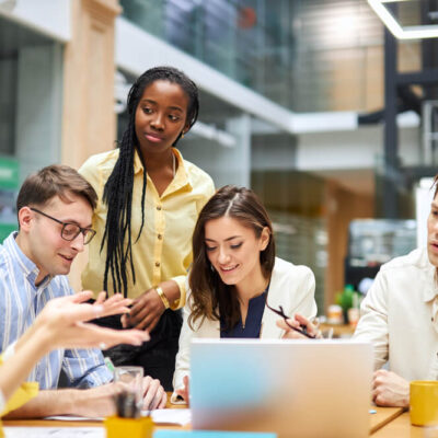 Featured Image For A Guide to Great Teamwork and Relationships Team Building Post